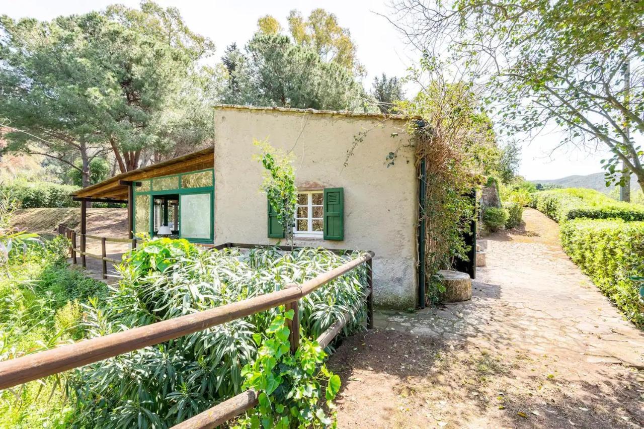 The Old Mill With Private Garden And Torrent Villa Портоферайо Екстериор снимка